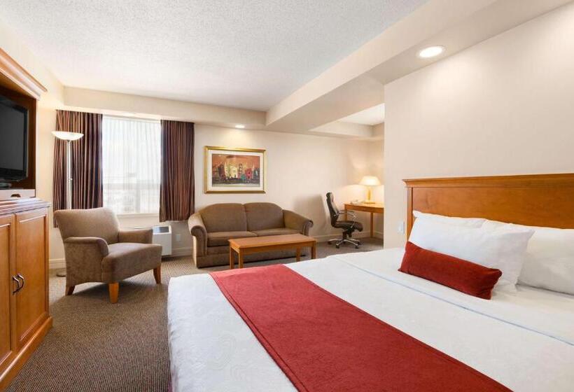 Студия Стандарт, Travelodge By Wyndham Spruce Grove