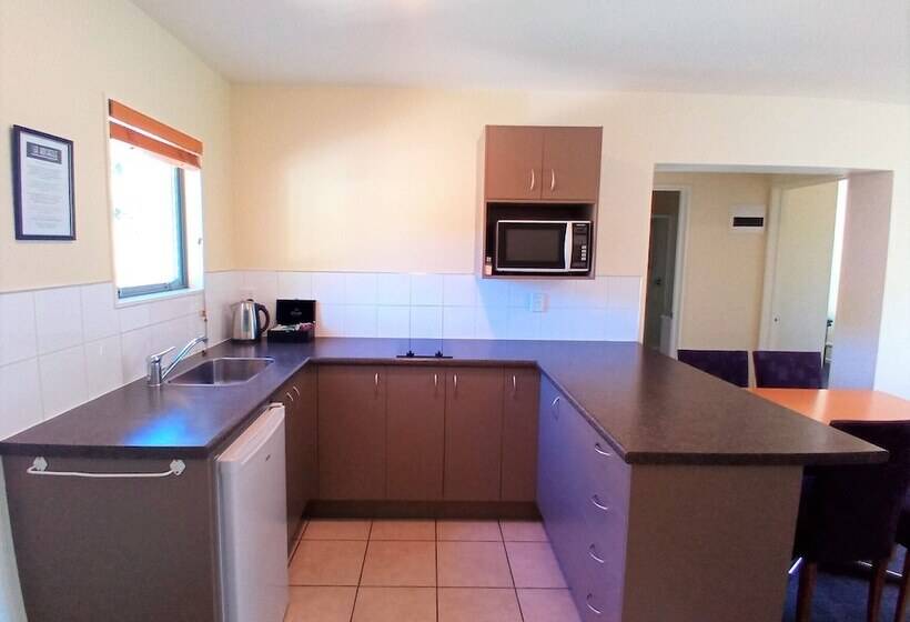 침실 2개 아파트, La Rochelle Motel