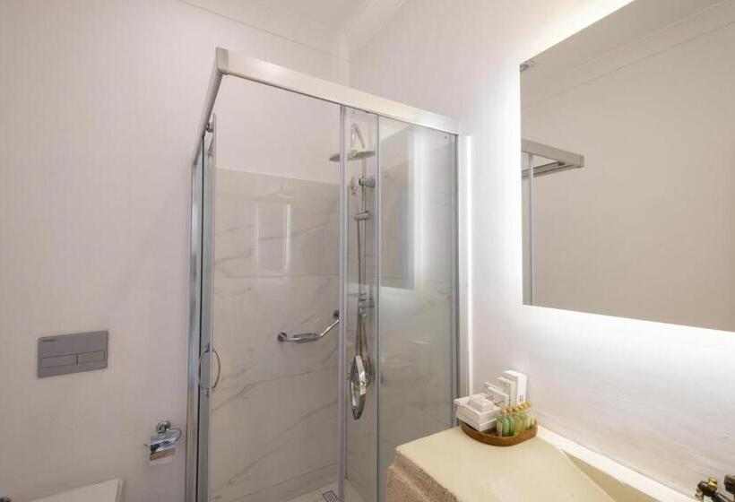 Люкс, Yasos Suites