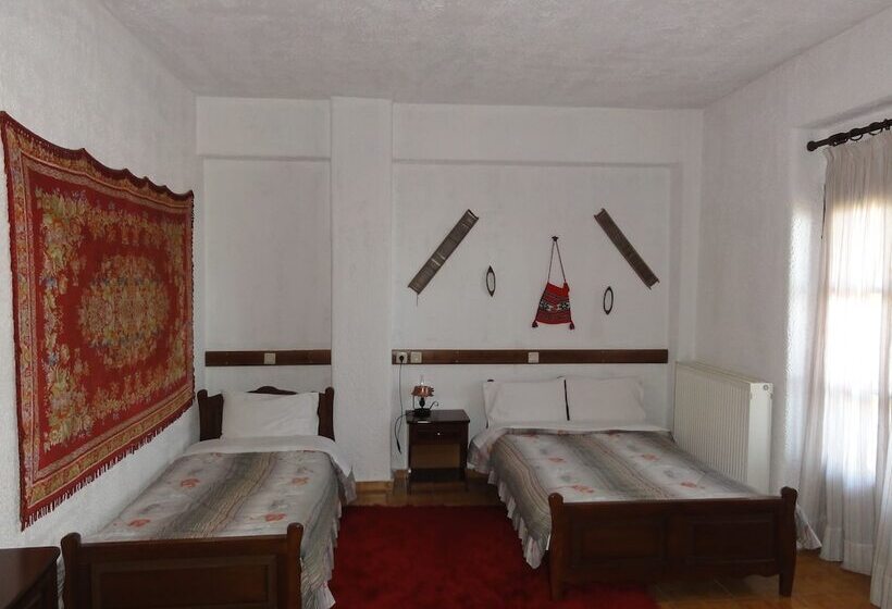 Номер Стандарт Трехместный, Sintrivanis Mountain