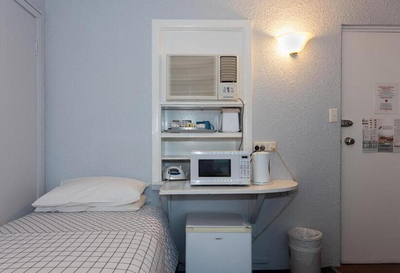 Номер Стандарт, Blue Mountains Highway Motel