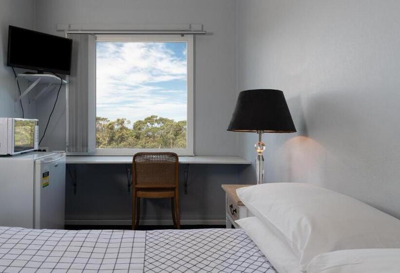 Номер Стандарт, Blue Mountains Highway Motel