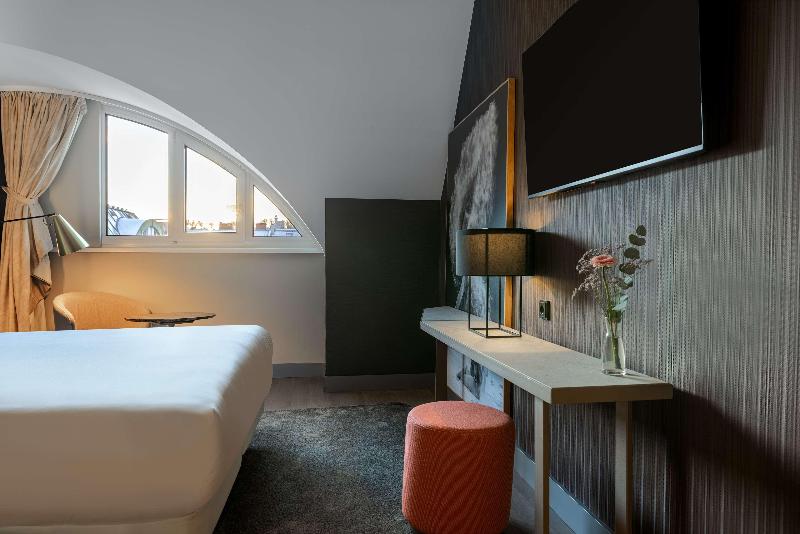 Quarto Estandar Cama King, Four Points By Sheraton Edmonton Gateway