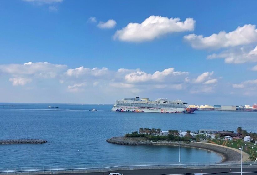 اتاق استاندارد با چشم‌انداز دریا, Naha Beach Side