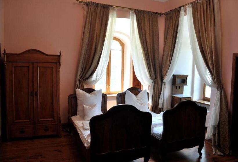 Семейный Номер Deluxe, Palace Popowo Stare