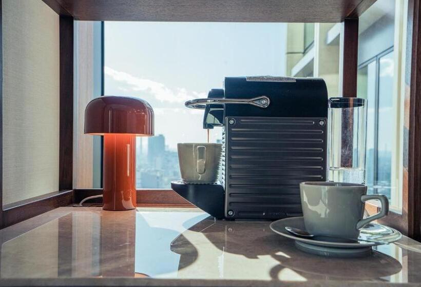 Quarto Deluxe Vista Cidade, The Aoyama Grand