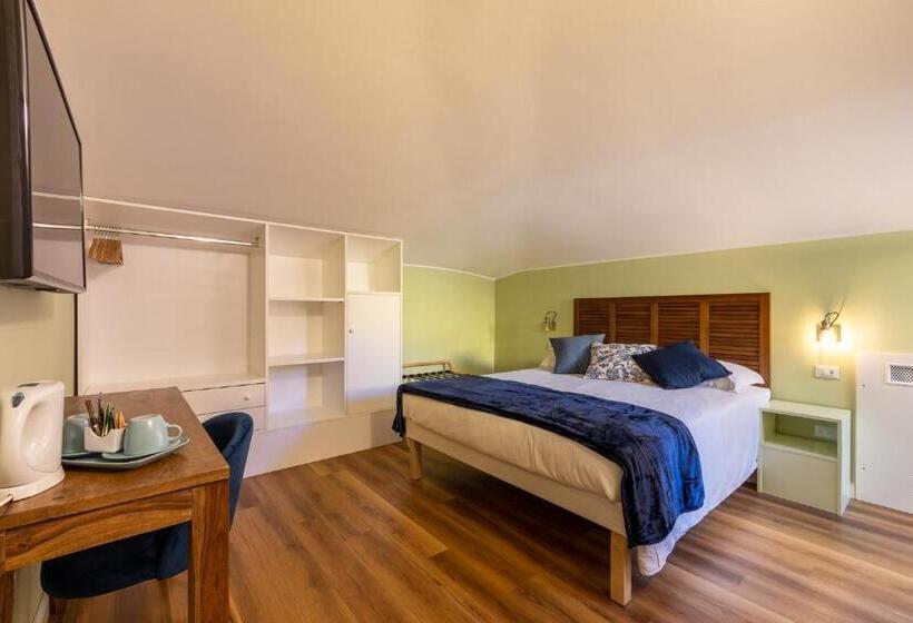Семейный Номер, B&b Follonica