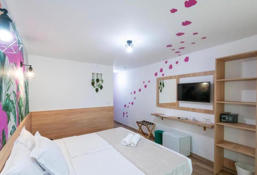 اتاق سوپریور با بالکن, Ibis Styles Venus