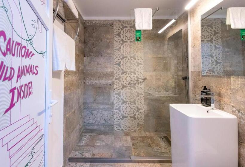 اتاق سوپریور با بالکن, Ibis Styles Venus