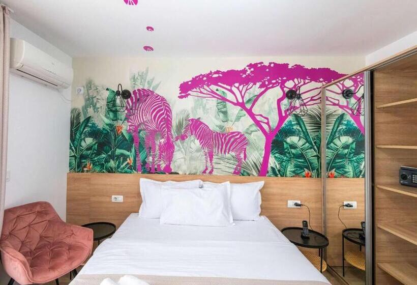 اتاق سوپریور با بالکن, Ibis Styles Venus