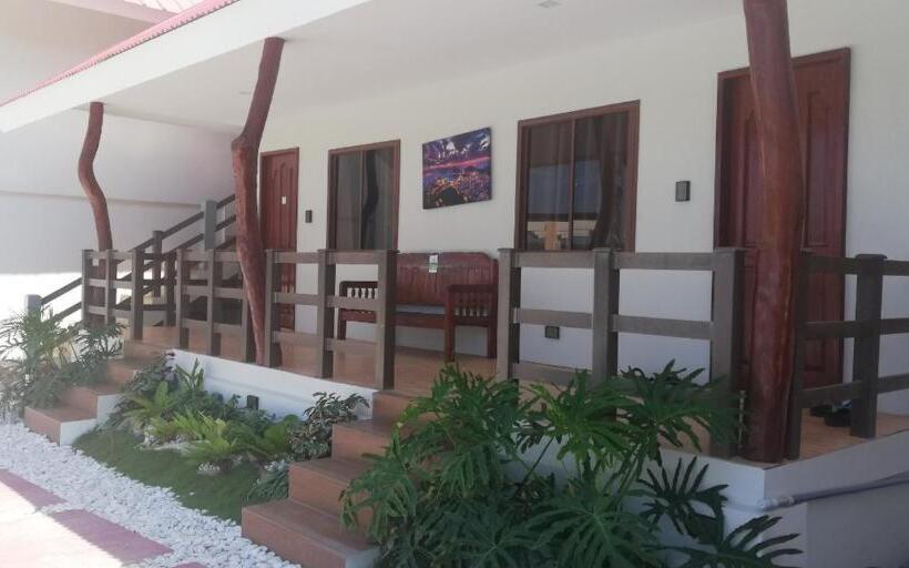 Четырехместный Номер Стандарт, Nirvana Resort Puerto Galera