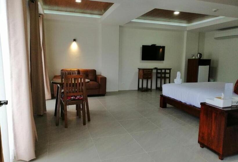 Президентский Люкс, Nirvana Resort Puerto Galera