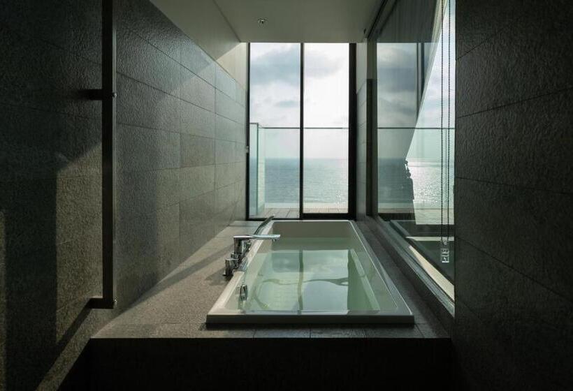 Студио Deluxe Вид на Море, Granbell Hotel Colombo