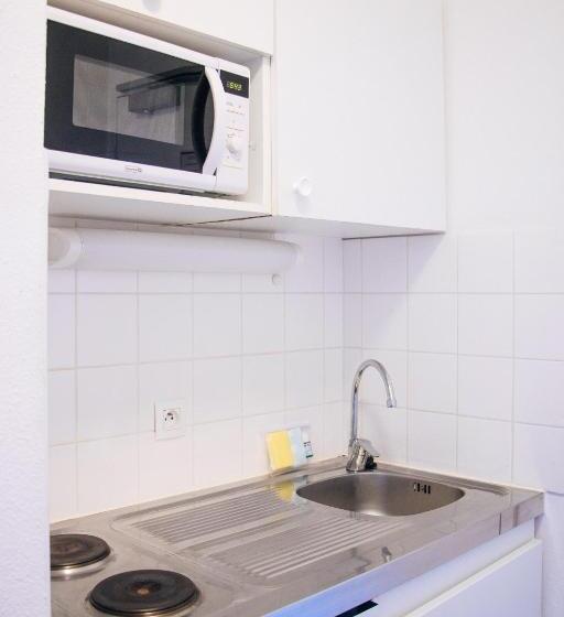 استودیوی سوپریور, Twenty Business Flats Lille Grand Stade