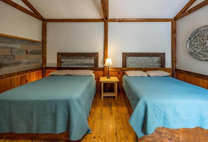 Студия Deluxe, The Historic Leakey Inn