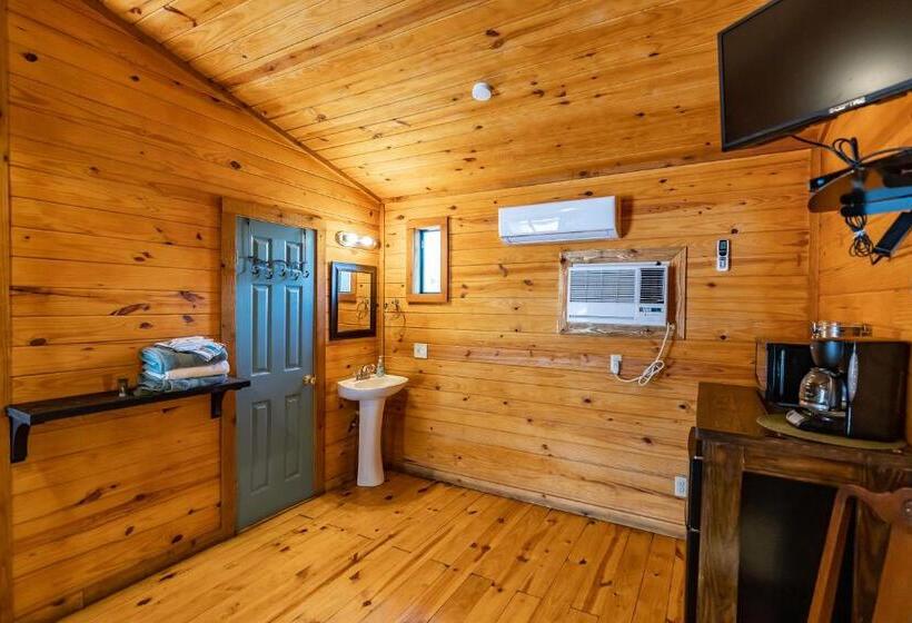 Студио Стандарт Кровать Кинг, The Historic Leakey Inn