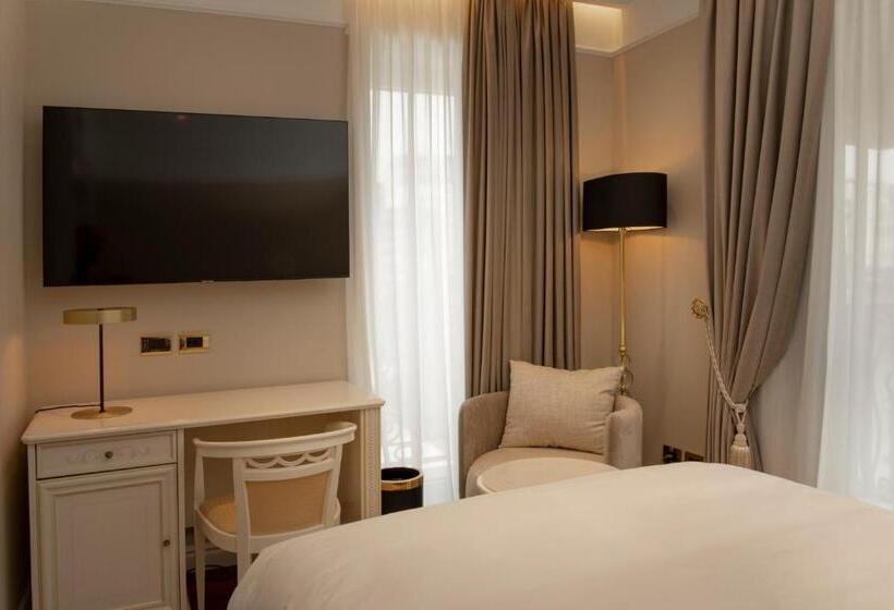 标准间带湖景, Radisson Collection Morina Hotel, Tirana