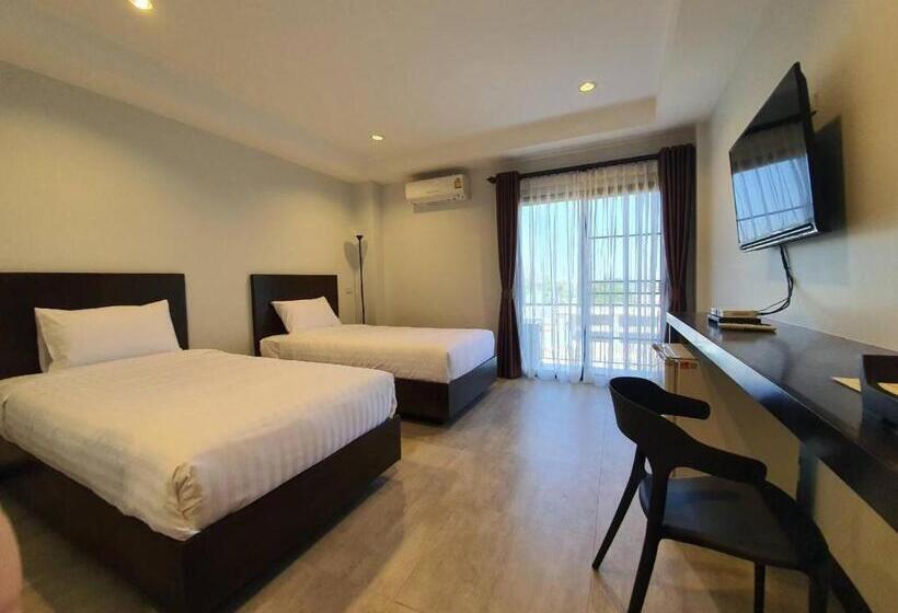 디럭스 룸, T Nee Hotel@udon