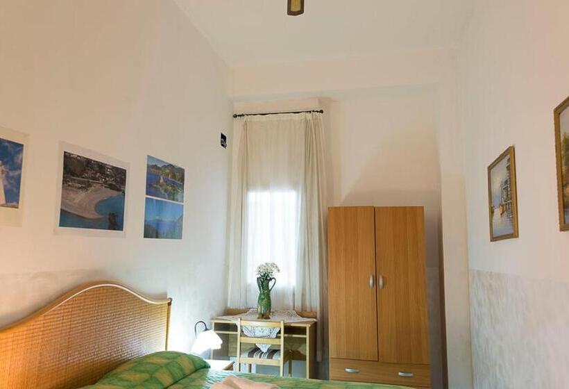 Номер Deluxe, Al Borgo Vacanze B&b