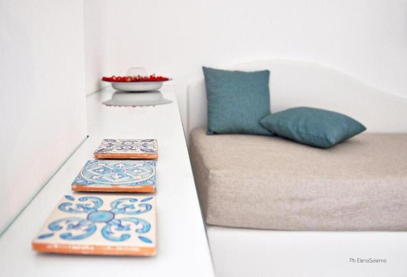 اتاق استاندارد با بالکن, Agorà B&b