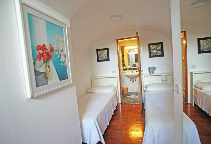 四人标准间, Residenza L Isola Capri