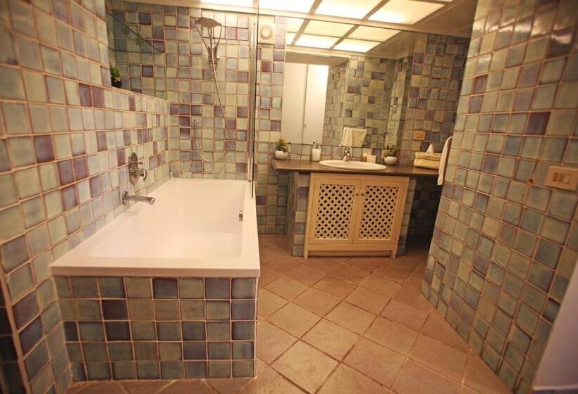 Standard room with outdoor bath, Residenza L Isola Capri