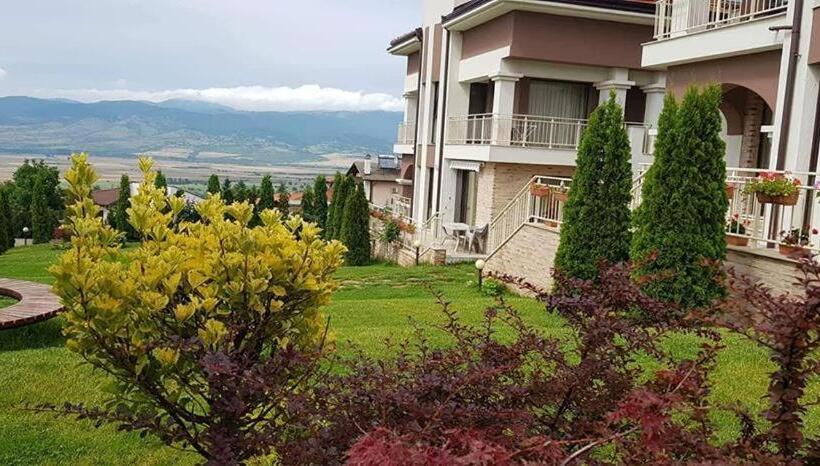 房顶倾斜的标准房间, Vikeya Guest House