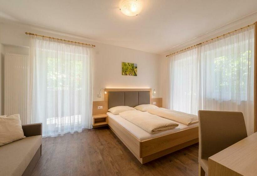 Номер Стандарт, Pension Etschblick B&b