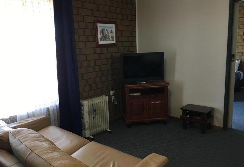Семейный Номер, Airport Whyalla Motel