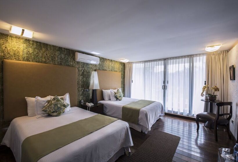 Люкс с Балконом, Colombe Hotel Boutique