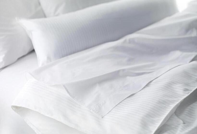 스위트 킹사이즈 침대, Hyatt House Belmont Redwood Shores