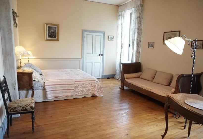 Номер Deluxe, Le Château