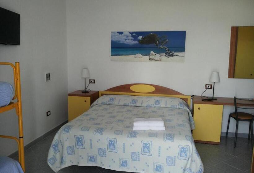 Номер Стандарт Трехместный, Villa Ersilia