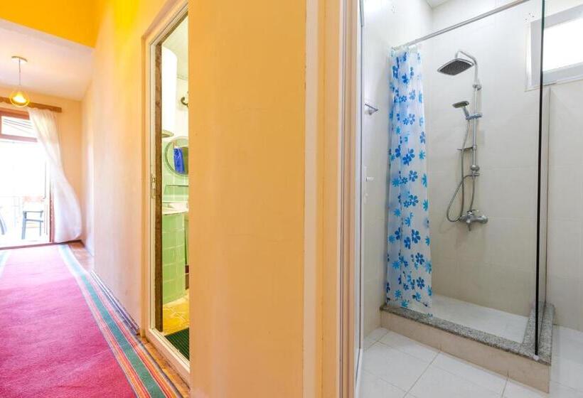 اتاق خانوادگی, Samno Guest House