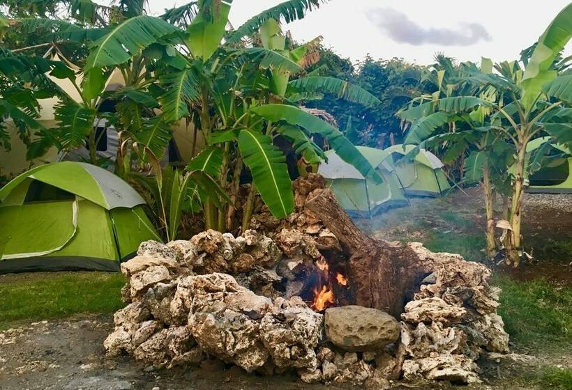 Deluxe Cottage, Camp Utila Village   Hostel