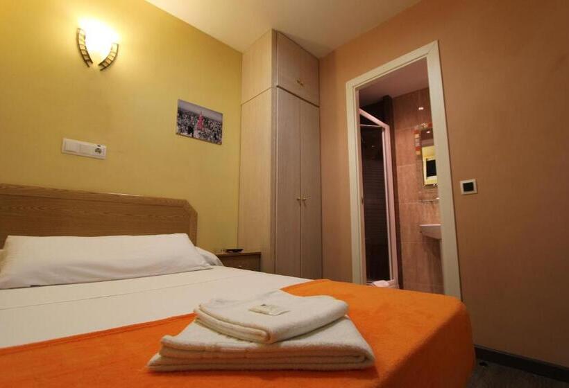 اتاق استاندارد یک نفره, Hostal Regio