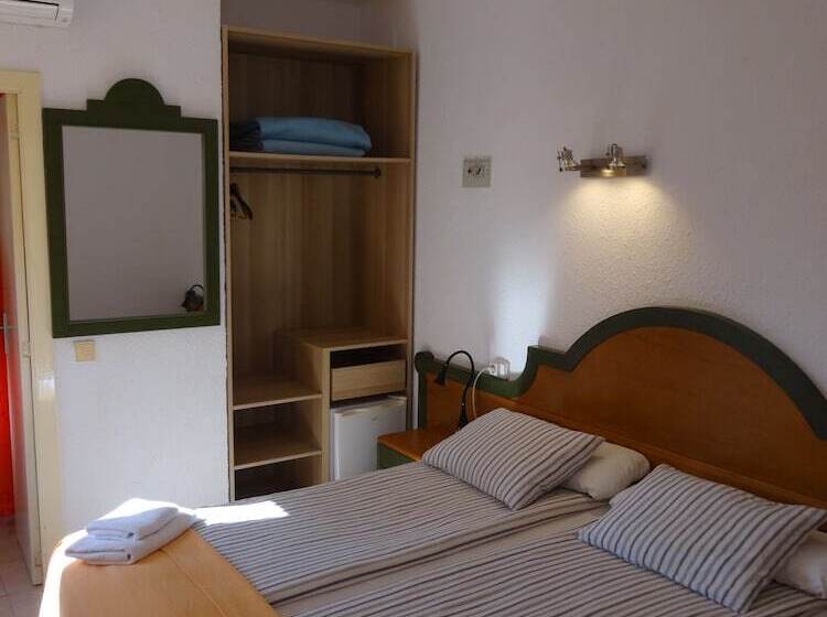 이코노미 룸, Hostal Amistad