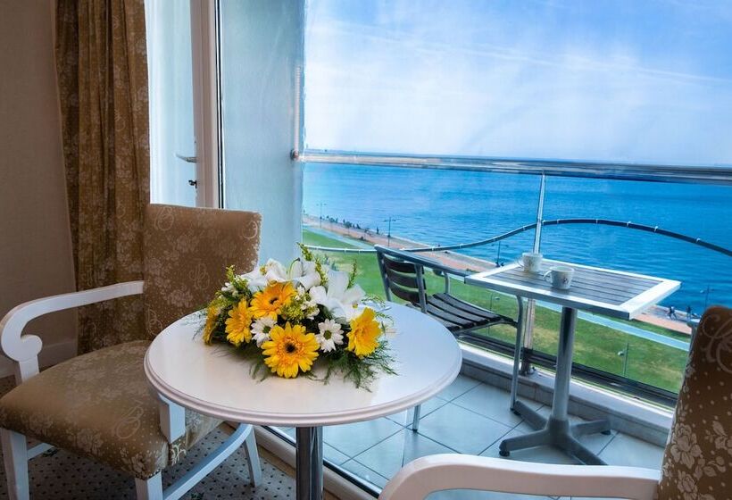 Quarto Estandar Vista Mar, Izmir Palas Otel