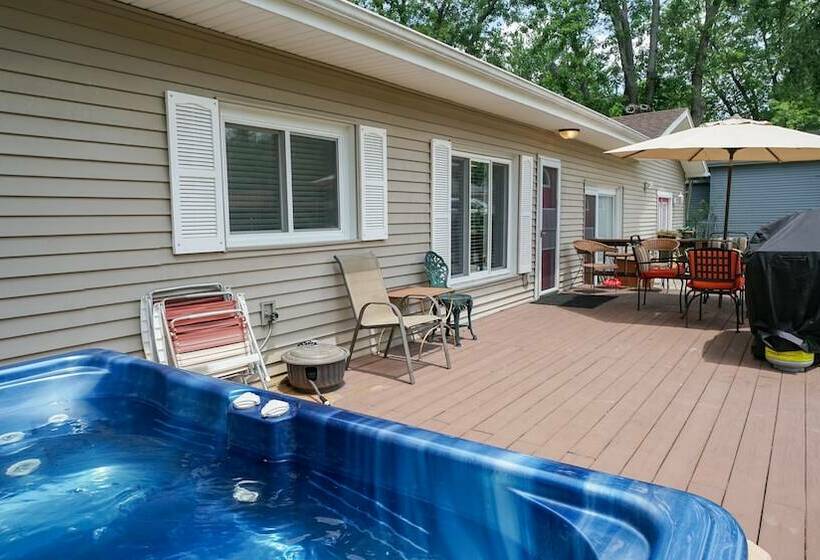 Дом 3 Спальни, Paradise Cove Lakeside Cottages