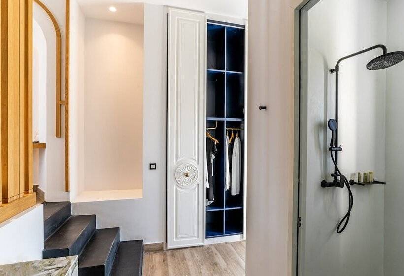 Deluxe Suite Sea View, Cresanto Luxury Suites