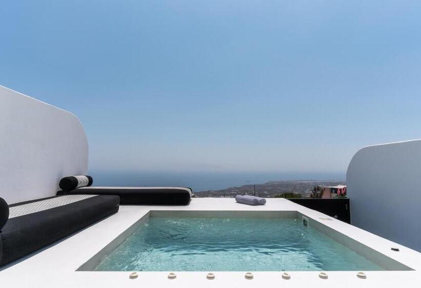 سوییت سوپریور با چشم‌انداز دریا, Cresanto Luxury Suites