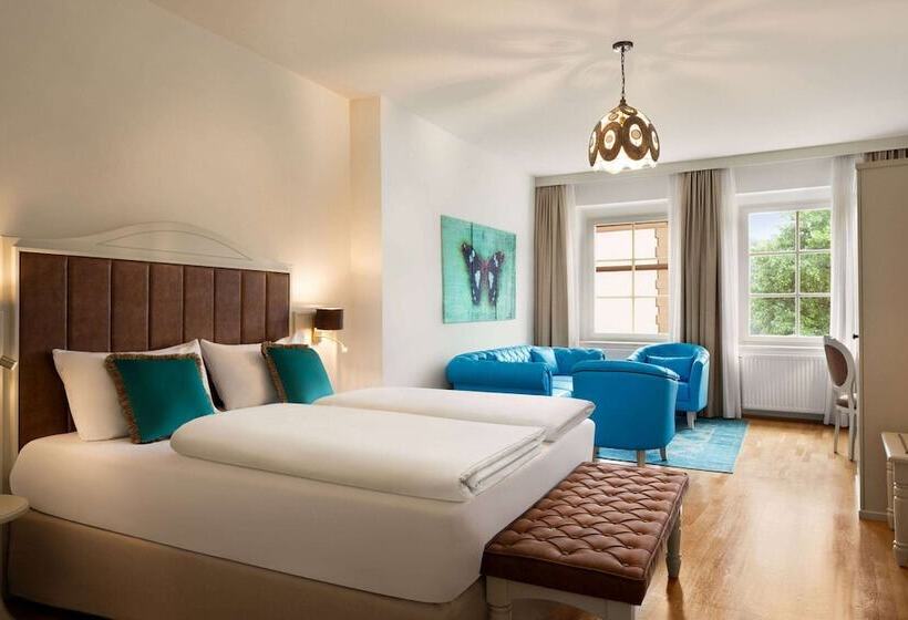 Полулюкс, Amedia Plaza Wels, Trademark Collection By Wyndham