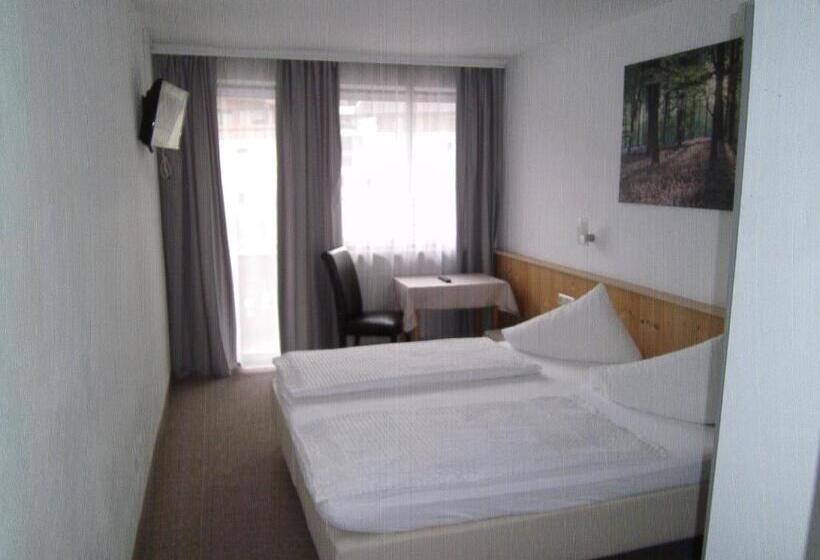 Номер Стандарт, Gasthof Hotel Kirchenwirt
