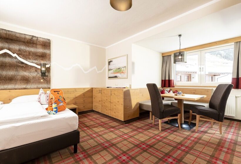 Family Suite, Kinder  & Gletscherhotel Hintertuxerhof