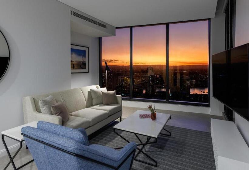 스위트, Meriton Suites Surfers Paradise