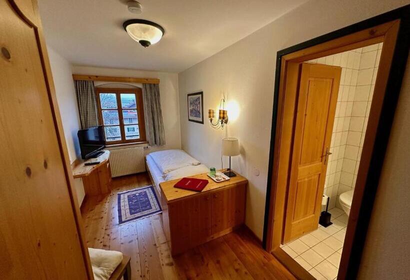 标准单人间, Lexenhof