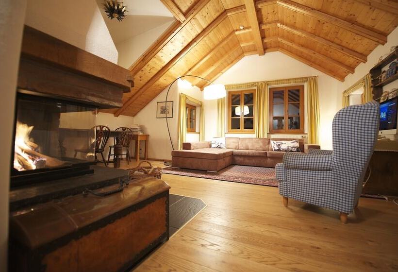Люкс, Das Bergschlössl   Very Special