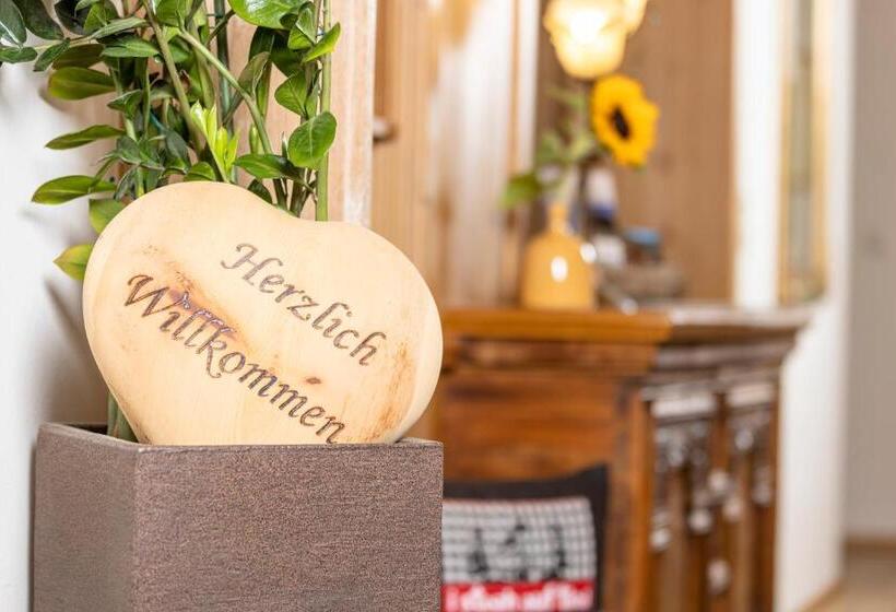 اتاق لوکس با بالکن, Appart & Hotel Garni Villa Knauer