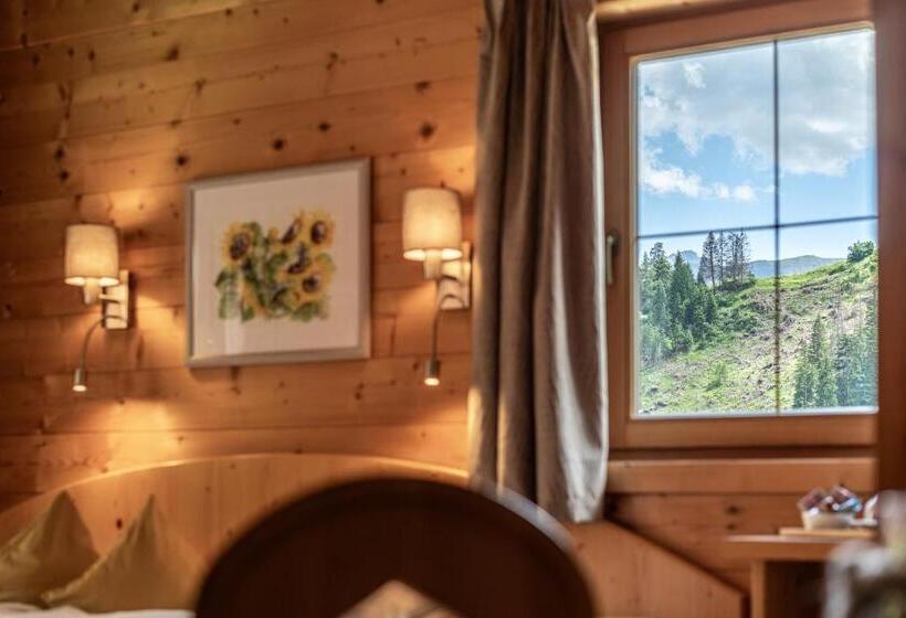 Трехместный Номер Стандарт с Балконом, Der Ortnerhof   Hotel & Reiterhof
