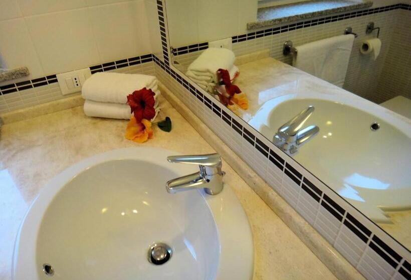 استودیوی استاندارد, Sa Fiorida Appartamenti